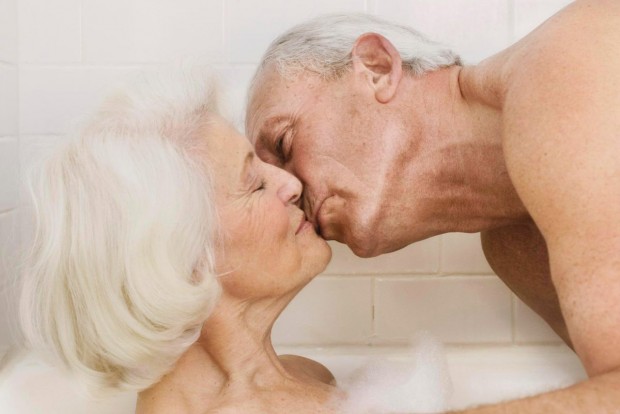 Les vieux et le sexe : comment le pratiquent-ils ?